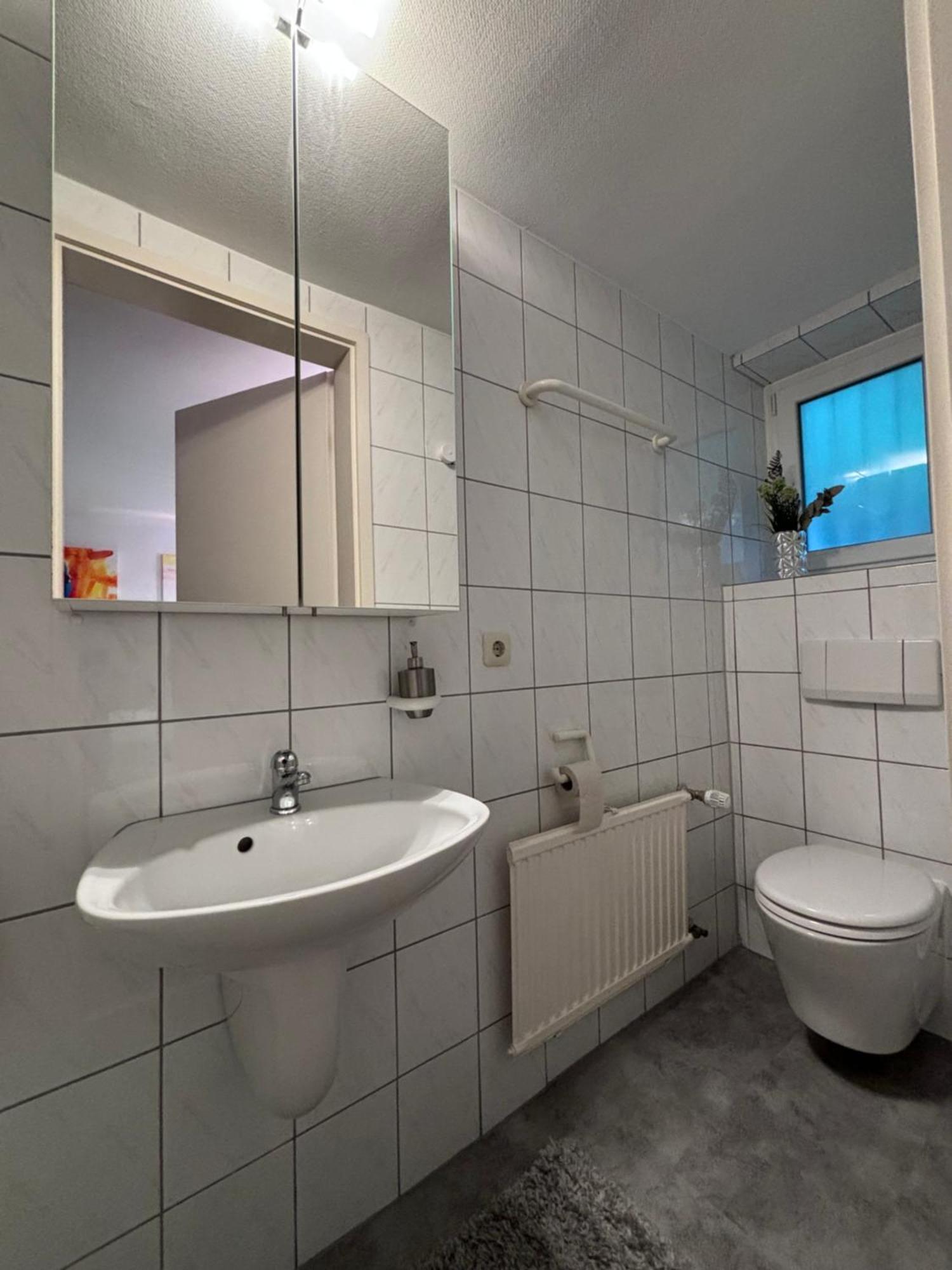 Doppelzimmer In Stuttgart-Birkach - Naehe Musicals Im Si-Zentrum, Messe, Flughafen, Uni Hohenheim 外观 照片
